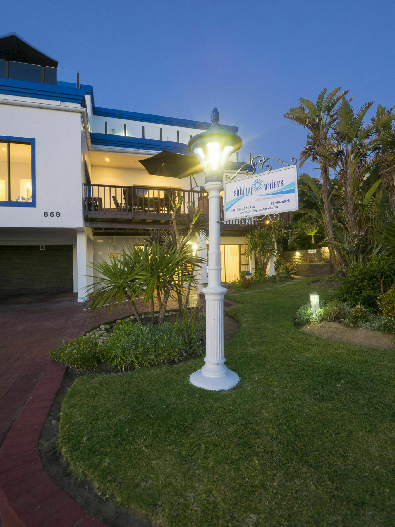 Shining Waters Guest House Wilderness Exterior photo